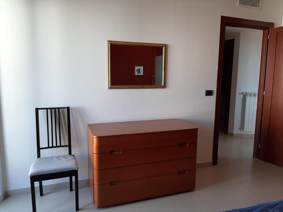 La Casa Dei Due Mari - Large Apartment With Parking Taranto Exteriér fotografie